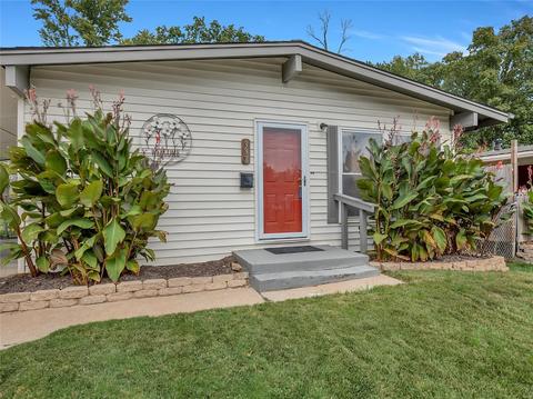 337 Saint Lawrence Dr, Ballwin, MO 63021 photo 1