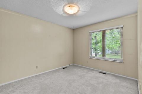 1112 Hollyberry Dr, Ballwin, MO 63021 photo 5