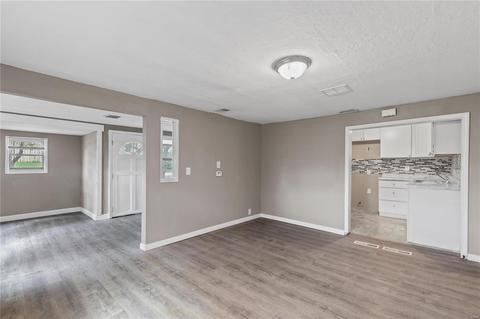 10825 Spring Ave, Saint Ann, MO 63074 photo 7