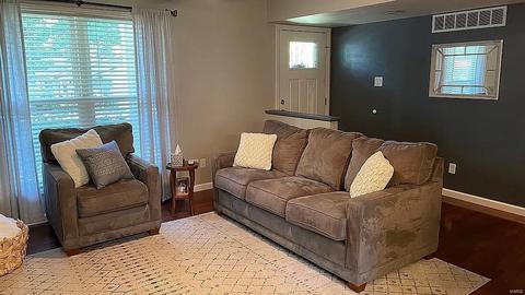 1210 Dorne Dr, Manchester, MO 63021 photo 3