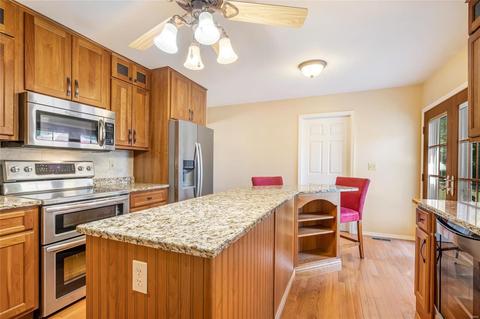 8 Baron Ridge Ct, O'fallon, MO 63366 photo 12
