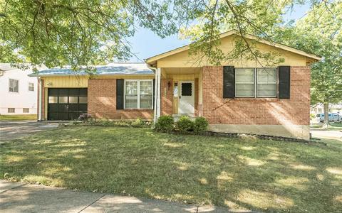 1209 Eagleshire, Manchester, MO 63021 photo 1