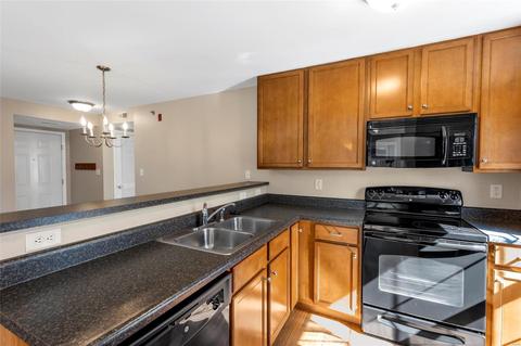 3103 Spring River Dr, O'fallon, MO 63368 photo 9