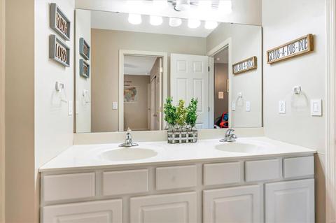 615 Legends Bluffs Ct, Eureka, MO 63025 photo 34