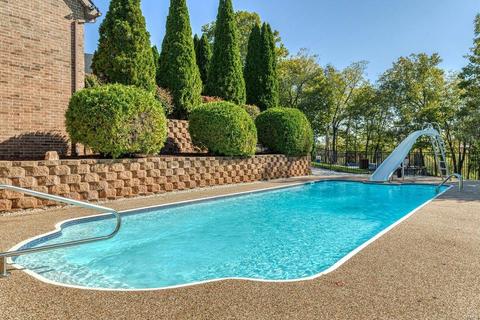 5306 Lancelot Dr, Weldon Spring, MO 63304 photo 9