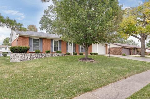 3254 Lake Ave, Bridgeton, MO 63044 photo 2