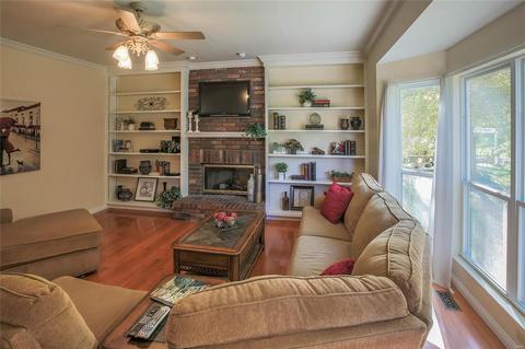 913 Forest Lake Ct, Ballwin, MO 63021 photo 8