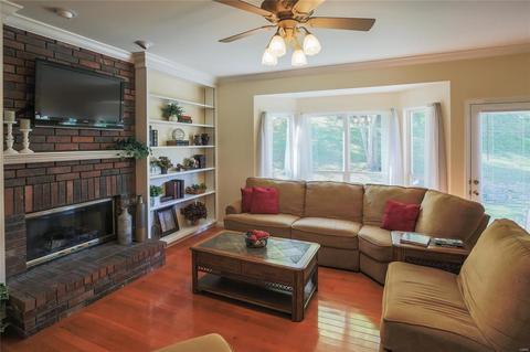 913 Forest Lake Ct, Ballwin, MO 63021 photo 7