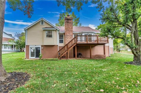 602 Rainbow Cir, Ballwin, MO 63011 photo 2