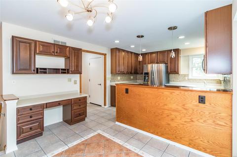 602 Rainbow Cir, Ballwin, MO 63011 photo 9