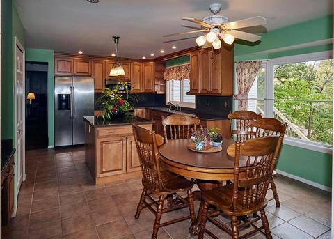 608 Dougherty Oaks Ct, Ballwin, MO 63021 photo 18