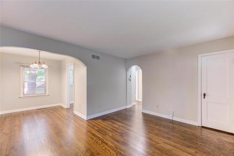 3585 Wright Ave, Saint Ann, MO 63074 photo 2