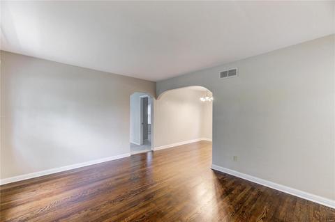 3585 Wright Ave, Saint Ann, MO 63074 photo 3
