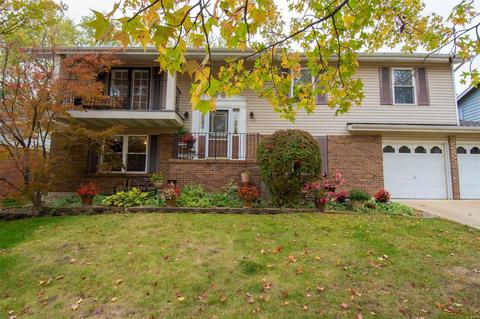 727 Rockridge Dr, Manchester, MO 63021 photo 2