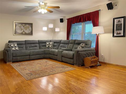 3100 Hawk, Saint Charles, MO 63301 photo 6