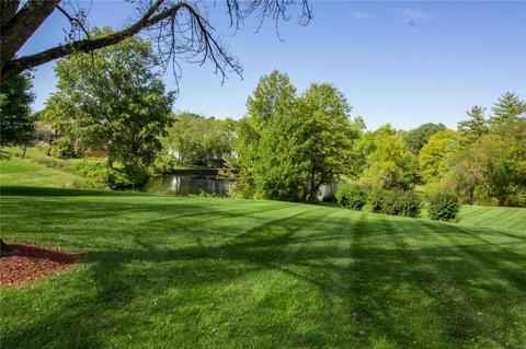 1887 Stenton, Chesterfield, MO 63005 photo 3