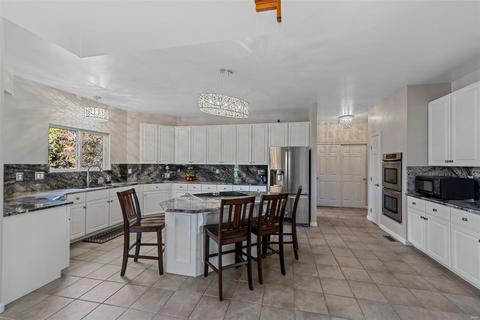 809 Shady Castle Ct, Ballwin, MO 63021 photo 16