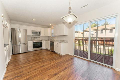 276 Carmel Woods, Ellisville, MO 63021 photo 7