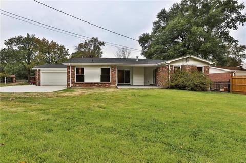 317 Northmoor Dr, Ballwin, MO 63011 photo 2