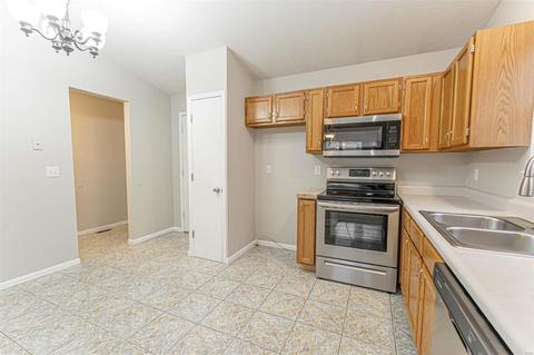 2512 Lowell Ln, O'fallon, MO 63368 photo 3