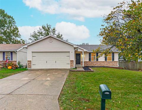 2512 Lowell Ln, O'fallon, MO 63368 photo 1