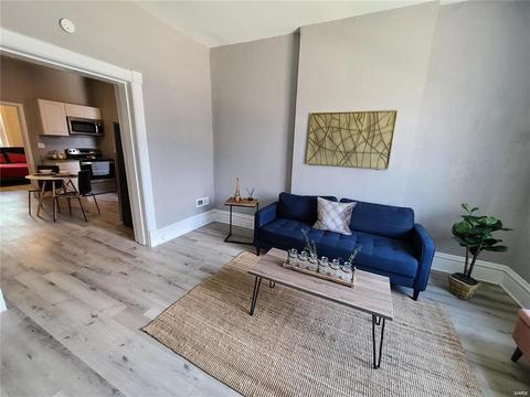 3000 S Compton Ave, Saint Louis, MO 63118 photo 2