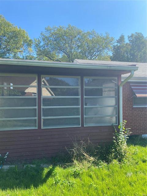 5545 Norway Dr, Normandy, MO 63121 photo 12