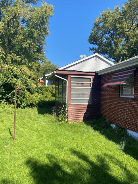 5545 Norway Dr, Normandy, MO 63121 photo 13