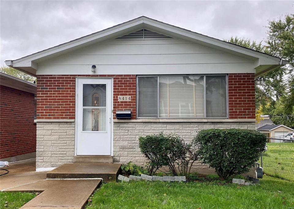 8414 Michagan Ave, Saint Louis, MO 63111 14 Photos MLS 21078656