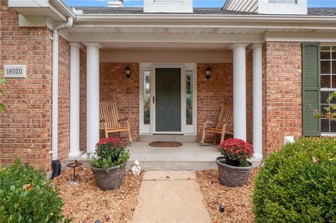 16020 Pine Terrace Dr, Ballwin, MO 63021 photo 3