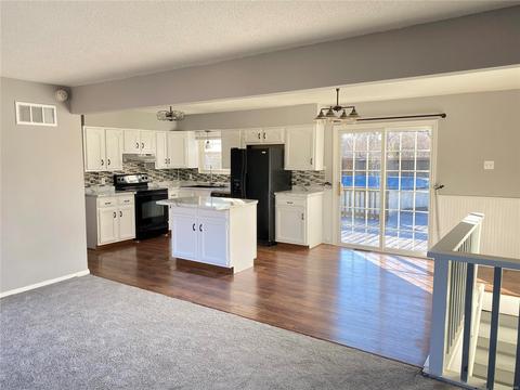 502 Sunset Ln, O'fallon, MO 63366 photo 3