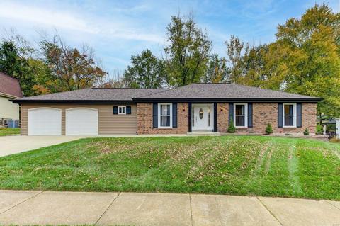703 Shallowford Dr, Manchester, MO 63021 photo 1