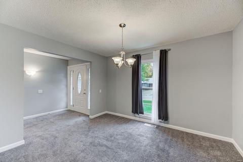 703 Shallowford Dr, Manchester, MO 63021 photo 2