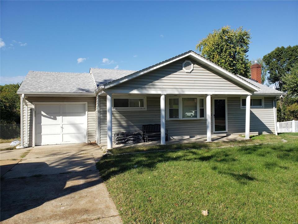 6017 Oakville Terrace Dr, Saint Louis, MO 63129 1 photo MLS