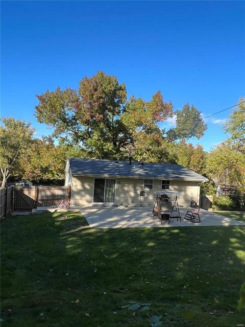 903 Marceau, Ballwin, MO 63011 photo 5
