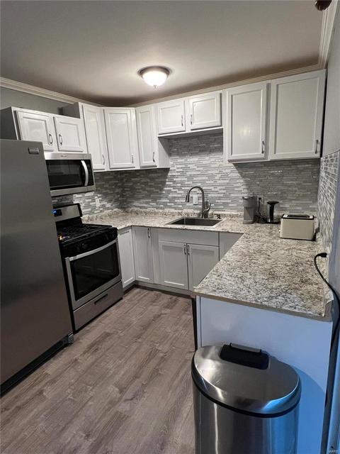 903 Marceau, Ballwin, MO 63011 photo 25