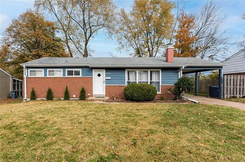8909 Comstock Dr, Saint Louis, MO 63132 photo 2