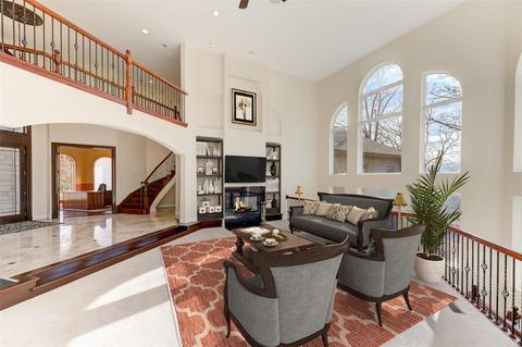 233 Deer Run Ln, Eureka, MO 63025 photo 4