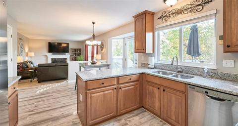 16738 Kingstowne Estates Dr, Wildwood, MO 63011 photo 9