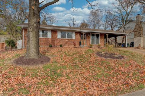 703 La Bonne Pkwy, Manchester, MO 63021 photo 2