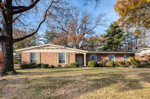855 Claymont Dr, Ballwin, MO 63011 photo 1