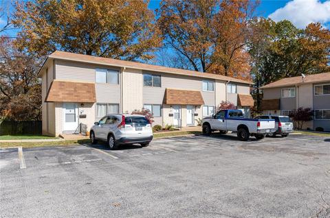 857 Portsdown Rd, Ballwin, MO 63011 photo 2