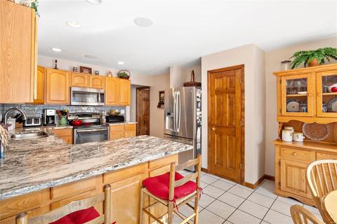 748 Longfellow Cir, O'fallon, MO 63366 photo 11