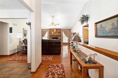 748 Longfellow Cir, O'fallon, MO 63366 photo 4