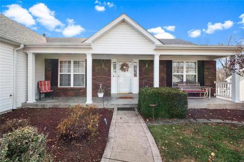 748 Longfellow Cir, O'fallon, MO 63366 photo 2
