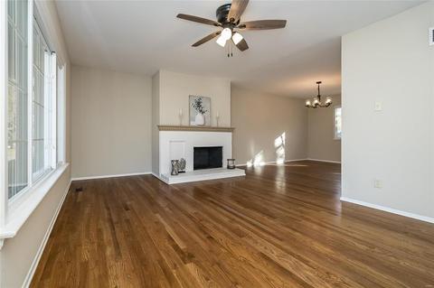 384 Messina Dr, Ballwin, MO 63021 photo 5