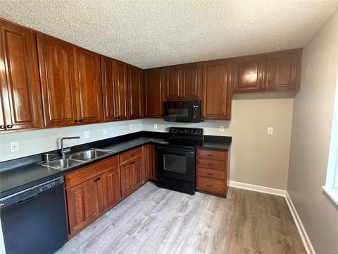 975 Barbizon Dr, Manchester, MO 63021 photo 6