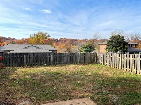 975 Barbizon Dr, Manchester, MO 63021 photo 7