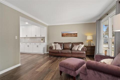 815 Pine Village Ct, Ballwin, MO 63021 photo 5