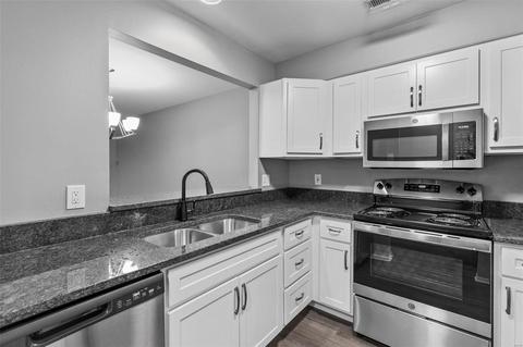 826 Woodside Trails Dr, Ballwin, MO 63021 photo 17